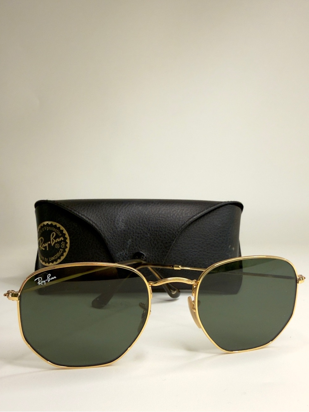Ray-Ban Gold Frame Sunglasses with Dark Green Lenses - Picture 7 of 7